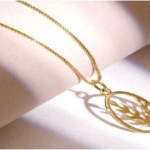 Everyday Elegance: Choosing an 18K Gold Pendant That Fits Your Life (and Budget)